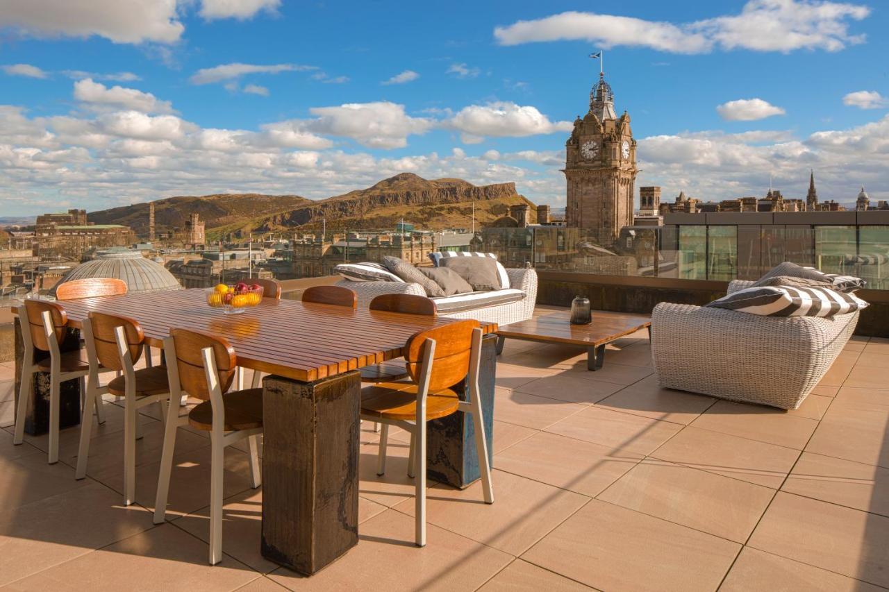 Aparthotel Cheval The Edinburgh Grand Esterno foto The rooftop terrace at the Edinburgh Marriott Hotel