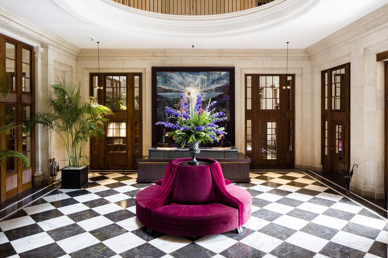 Aparthotel Cheval The Edinburgh Grand Esterno foto The hotel's lobby